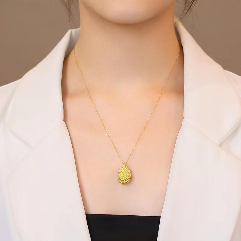 Pinha Pendant Necklace
