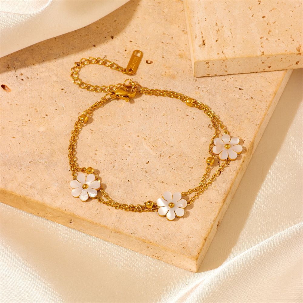 Daisy - Flower Jewelry