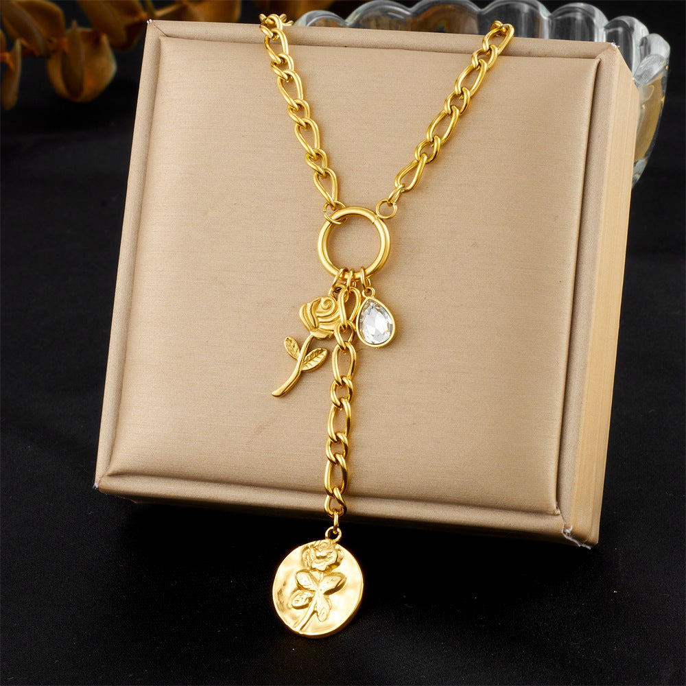 Drop-shaped Diamond Love Necklace