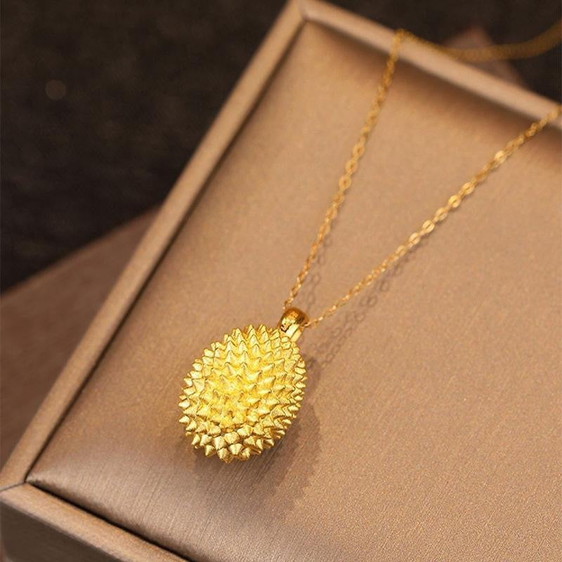 Pinha Pendant Necklace