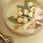 Delicate Flower Pendant Necklace