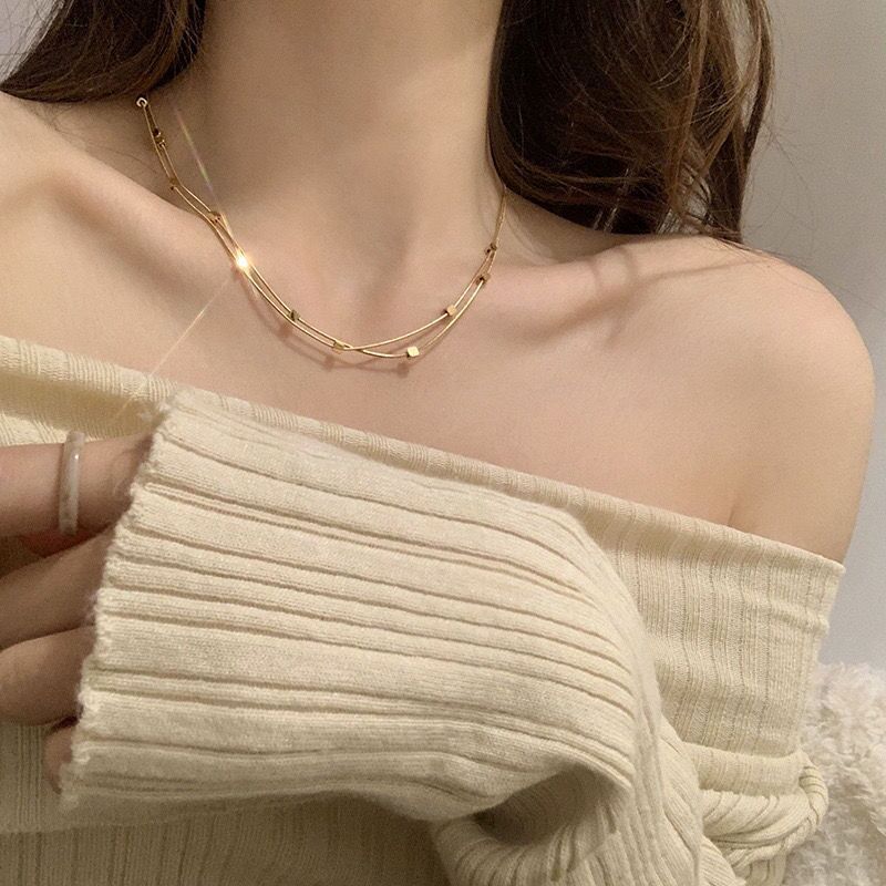 Square double-layered necklace