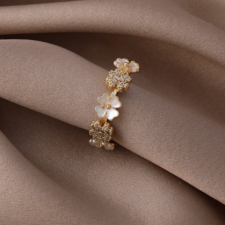 Small Zircon Flower Shell Ring