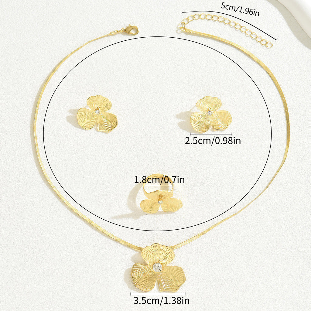 Elegant Occasion Gold Set