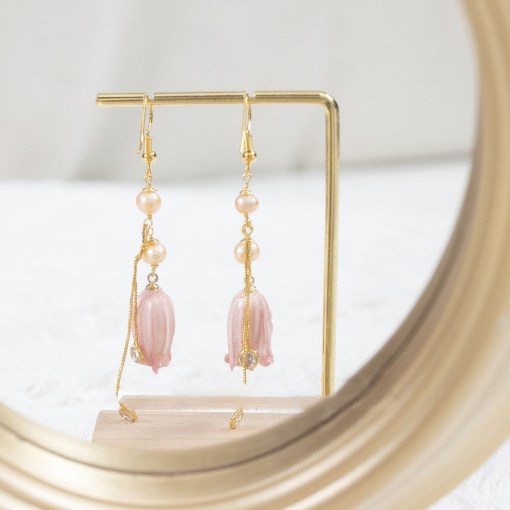 Natural Bell Pearl Earrings